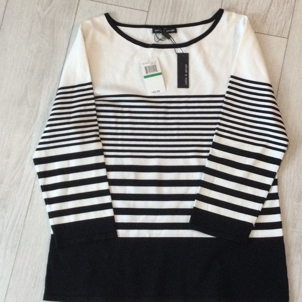 Cable and Gauge Ladies nylon dress sweater.